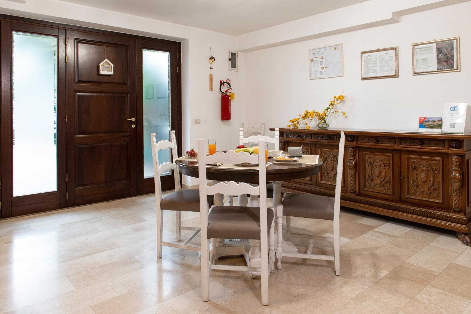 Appartamento Con Parcheggio E Giardino Assisi Exterior foto